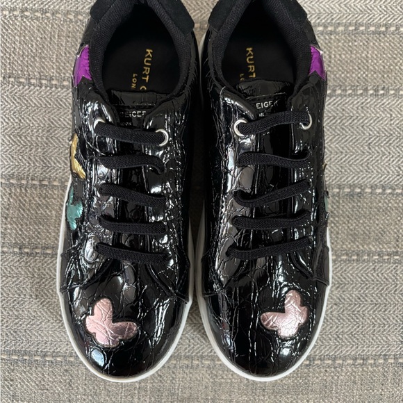 Kurt Geiger Girls Patent Black Sneakers with Butterflies! Size 3 - Picture 1 of 6